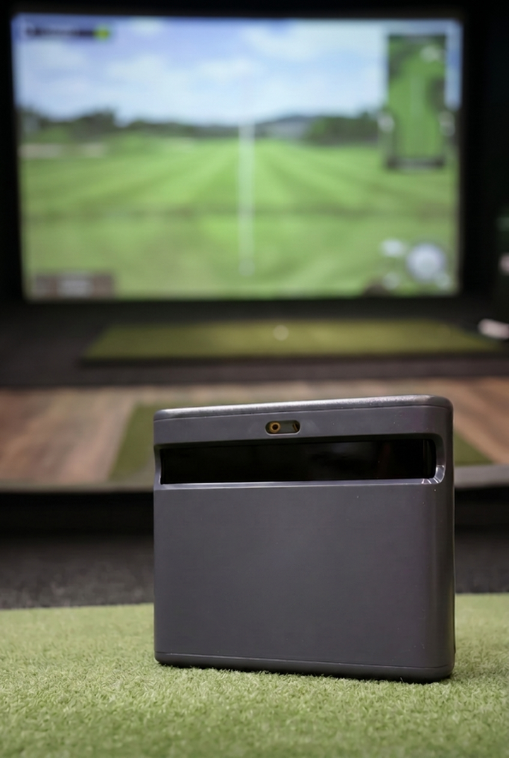 ST MAX Golf Launch Monitor and Simulator